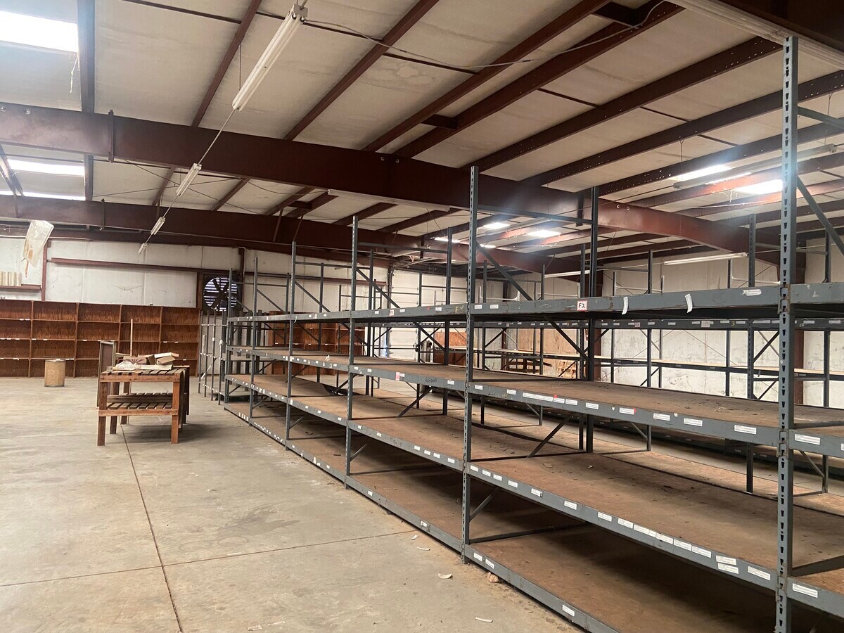 8568 Us Highway 84, Quitman, GA 31643 Light Industrial w/ outside