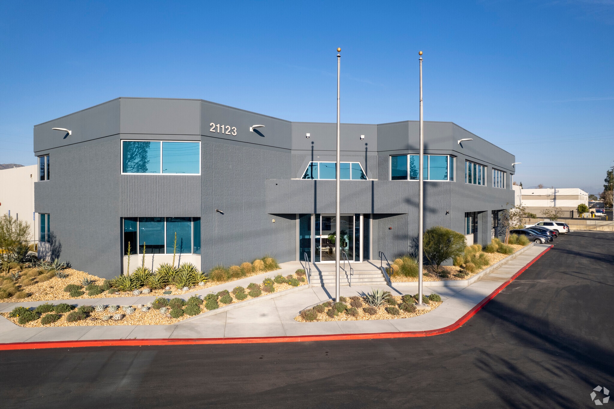 21123 Nordhoff St, Chatsworth, CA for lease Primary Photo- Image 1 of 28