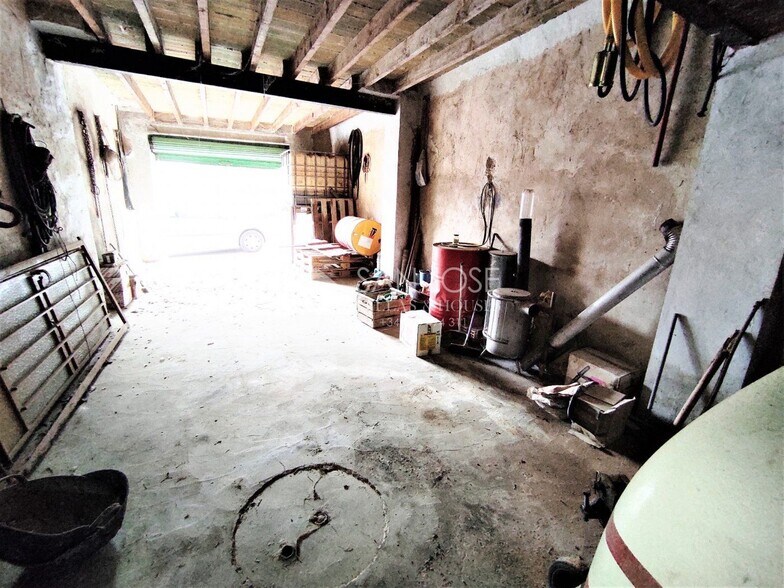 Industrial in Algueña for sale - Building Photo - Image 2 of 4