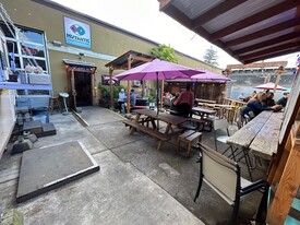 Maker's Space on NE Dekum with Bar and Patio - Warehouse