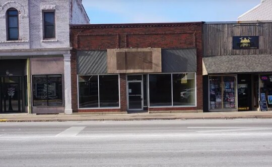 36363 Main St, Whitehall, WI for sale - Primary Photo - Image 1 of 7