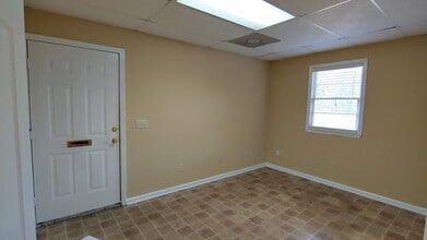 322 A S Lake Dr, Lexington, SC for lease Interior Photo- Image 2 of 6
