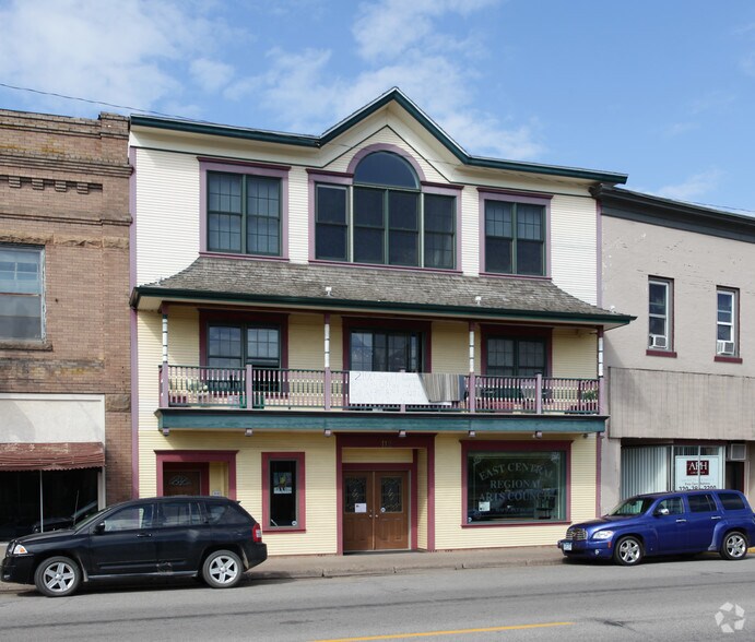 112 Main Ave S, Braham, MN 55006