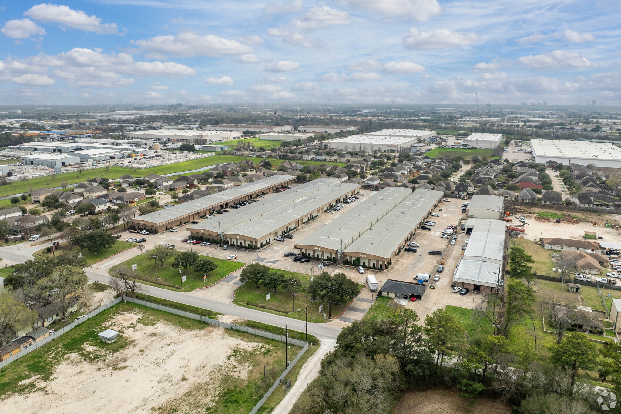 8807-8815 Emmott Rd, Houston, TX 77040 - Emmott Business Center | LoopNet