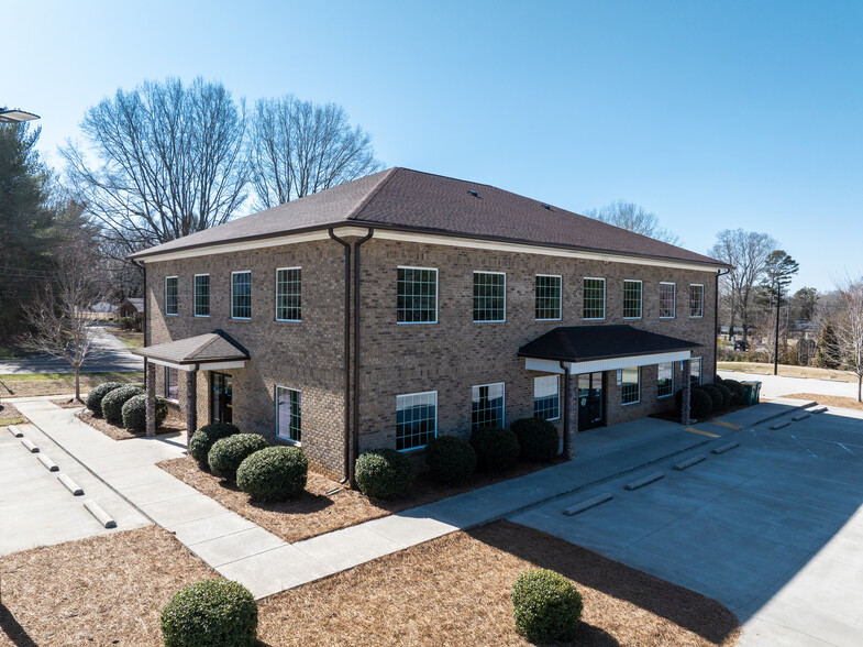 3844 Clemmons Rd, Clemmons, NC for lease - Building Photo - Image 3 of 30