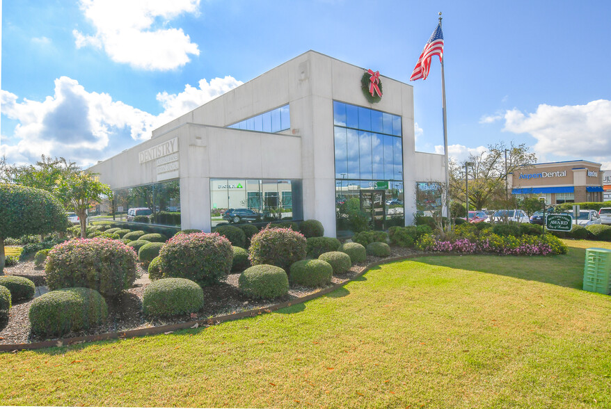 Medical Office Portfolio portfolio of 3 properties for sale on LoopNet.com - Building Photo - Image 2 of 9