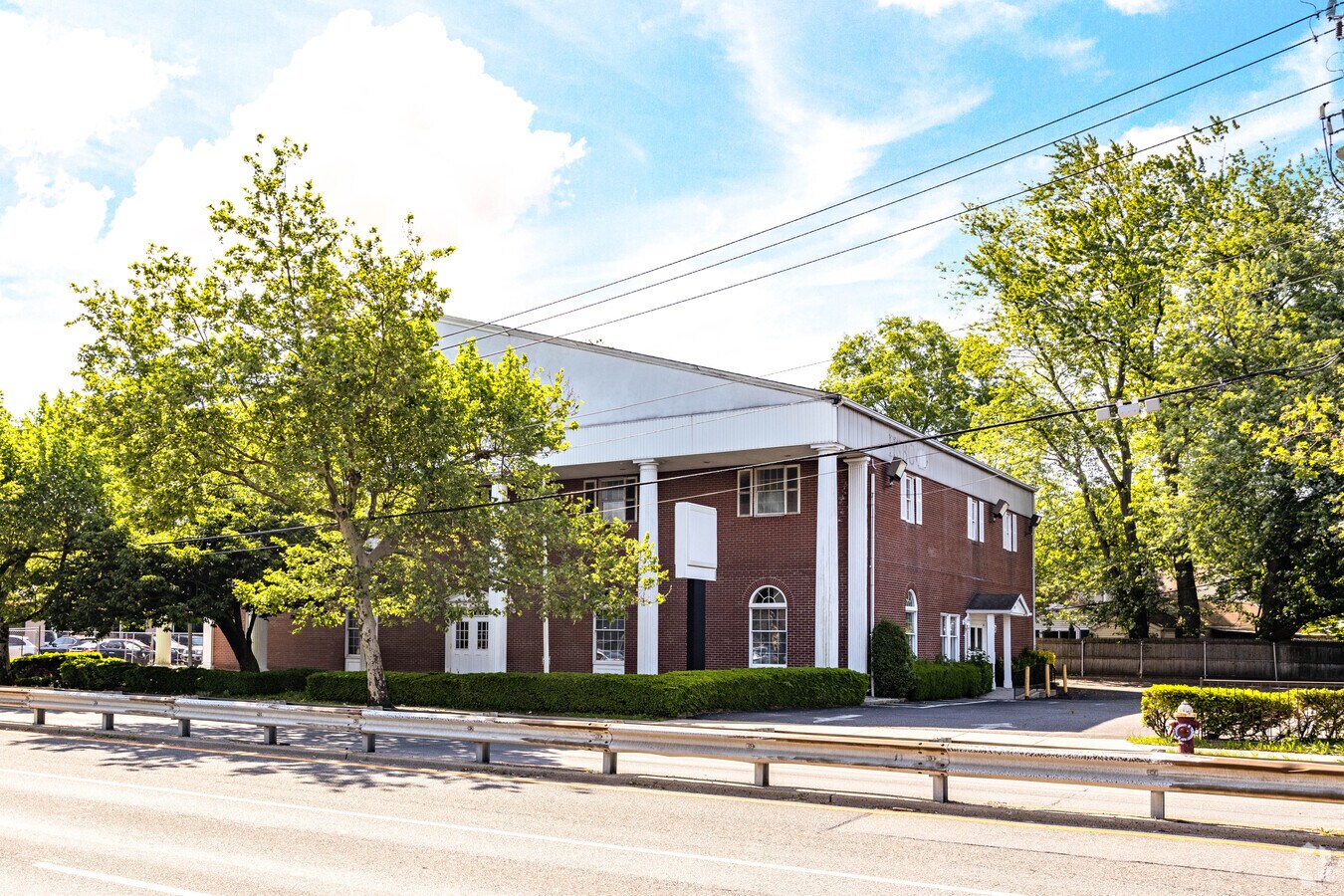 1315 Peninsula Blvd, Hewlett, NY 11557