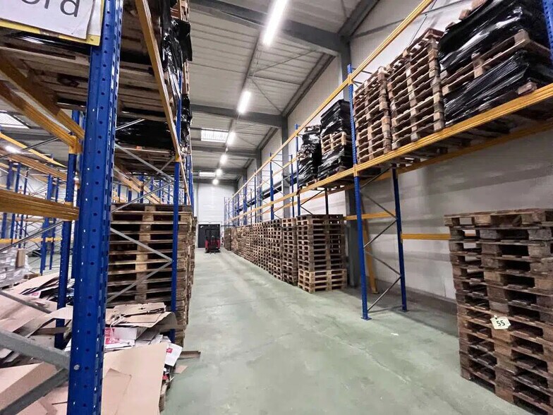 Flex in Bédée for lease - Building Photo - Image 3 of 4