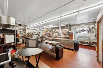 15 Prospect St, Southampton, NY for sale Interior Photo- Image 2 of 21