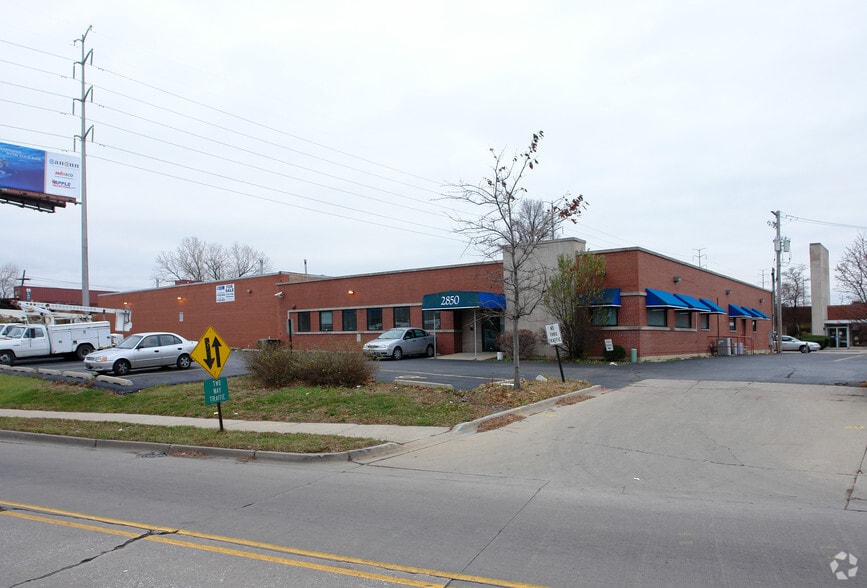 2850 Indian Joe Dr, Broadview, IL for sale - Primary Photo - Image 1 of 1