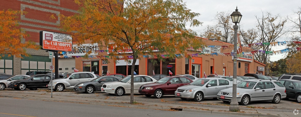 200 Dundas St W, Whitby, ON for sale - Building Photo - Image 3 of 4