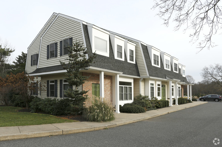 521 Newman Springs Rd, Lincroft, NJ for lease - Primary Photo - Image 1 of 5