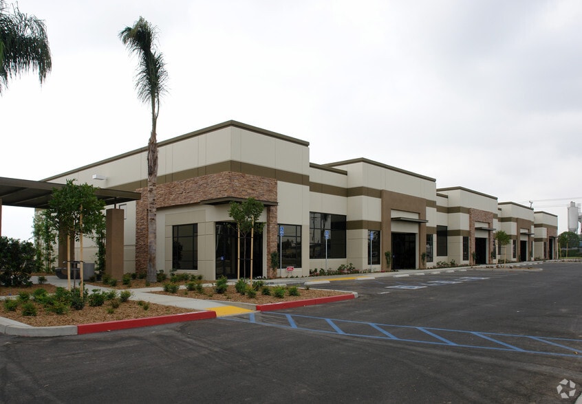 909 S Cucamonga Ave, Ontario, CA for sale - Primary Photo - Image 1 of 44