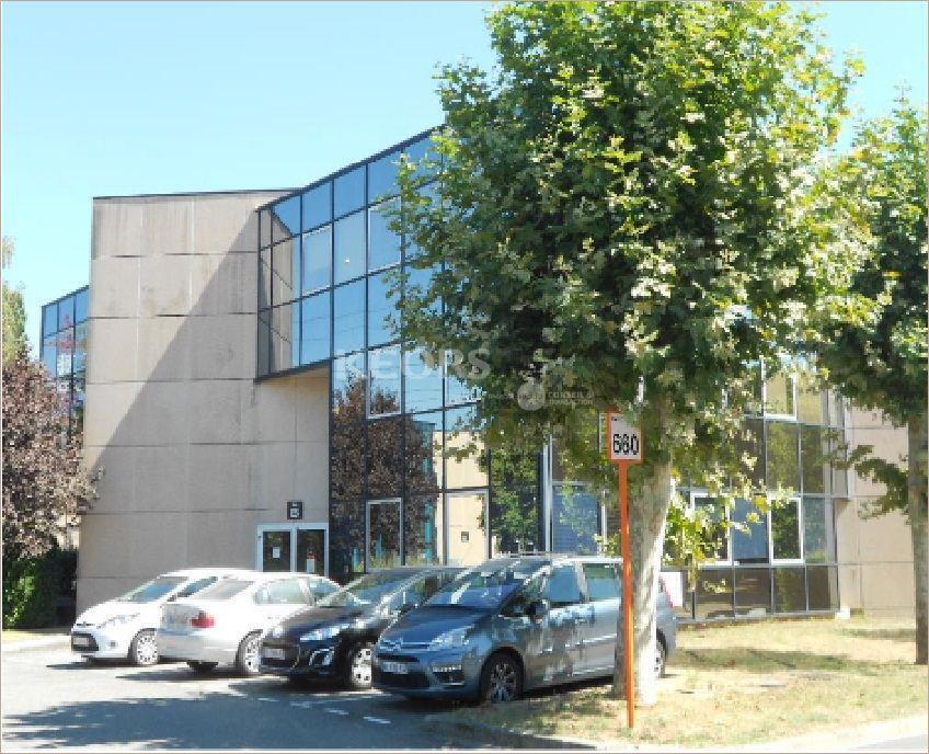 Office in Labège for lease Building Photo- Image 1 of 2