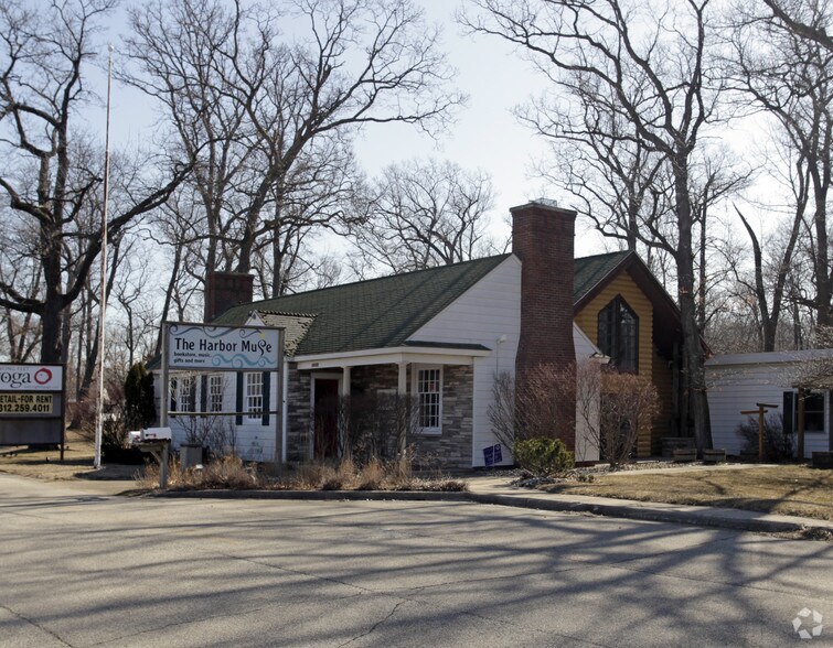 19135 Us-12, New Buffalo, MI for sale - Primary Photo - Image 1 of 1