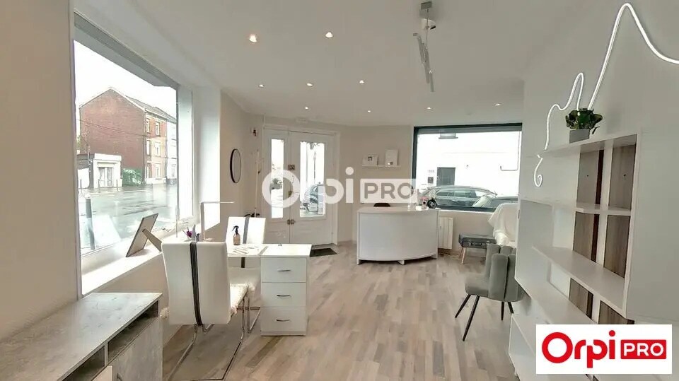 Retail in Lille for lease - Interior Photo - Image 1 of 4