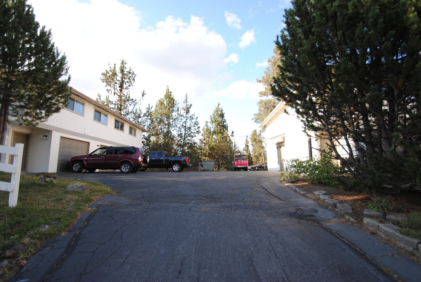 540570 SE Wilson Ave, Bend, OR 97702