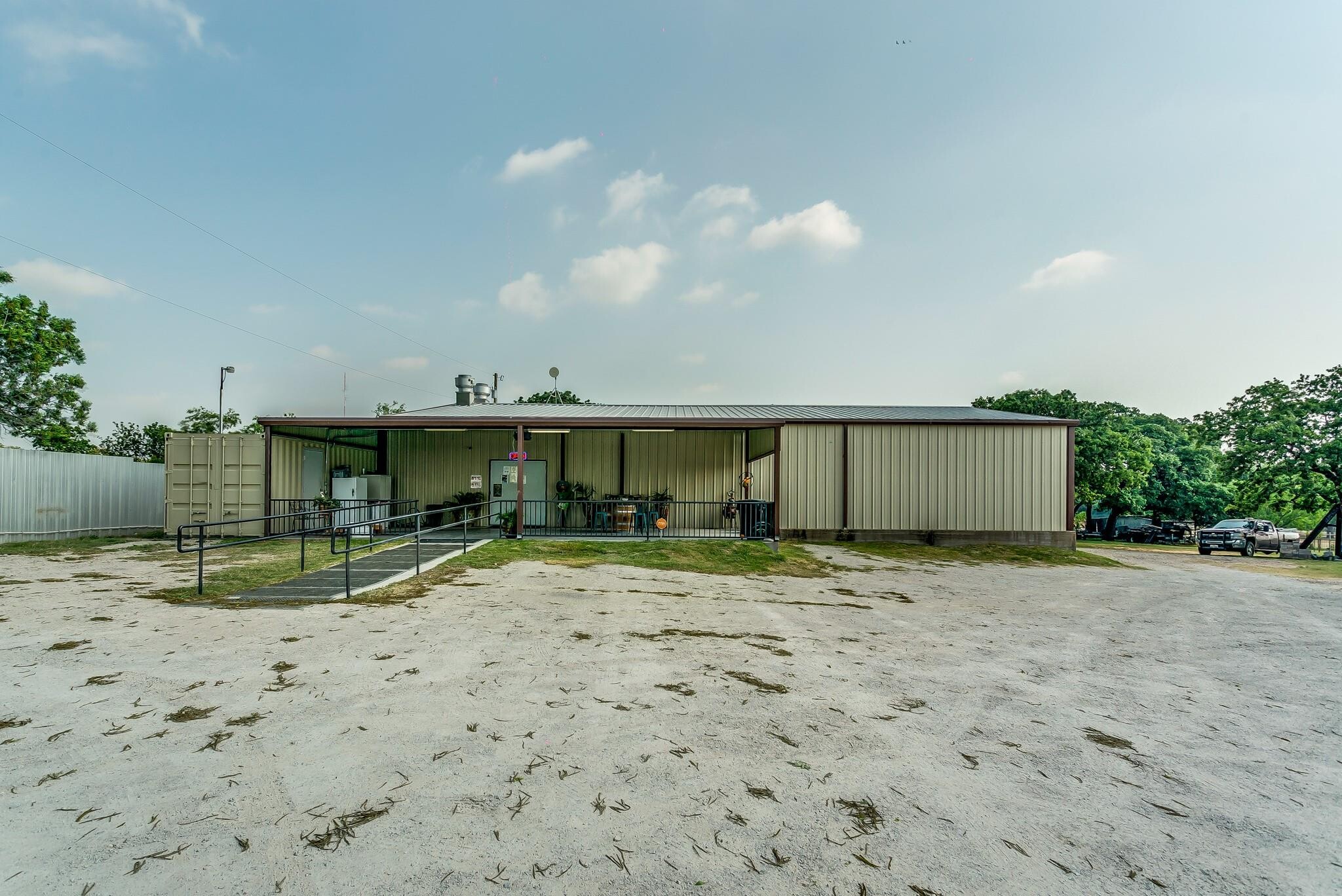 901 E Navarro Ave, De Leon, TX for sale Primary Photo- Image 1 of 18