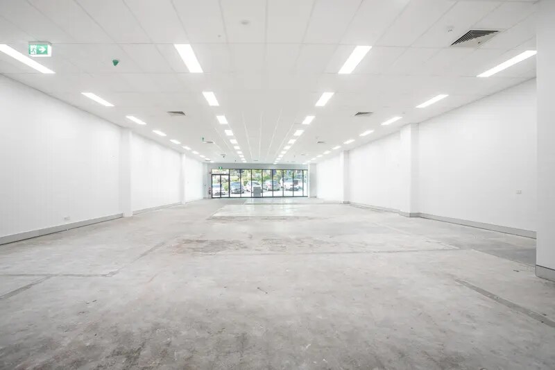 24-32 Lexington Dr, Bella Vista for lease Interior Photo- Image 1 of 1