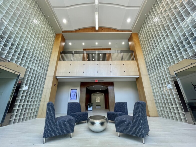 3005 Royal Blvd S, Alpharetta, GA for lease - Lobby - Image 2 of 17