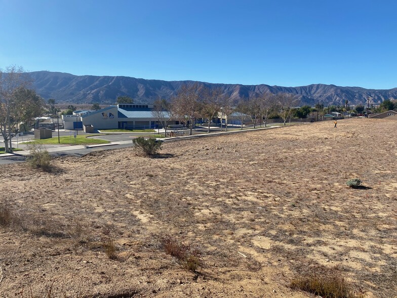 1501 Mill St, Lake Elsinore, CA for sale - Building Photo - Image 2 of 8