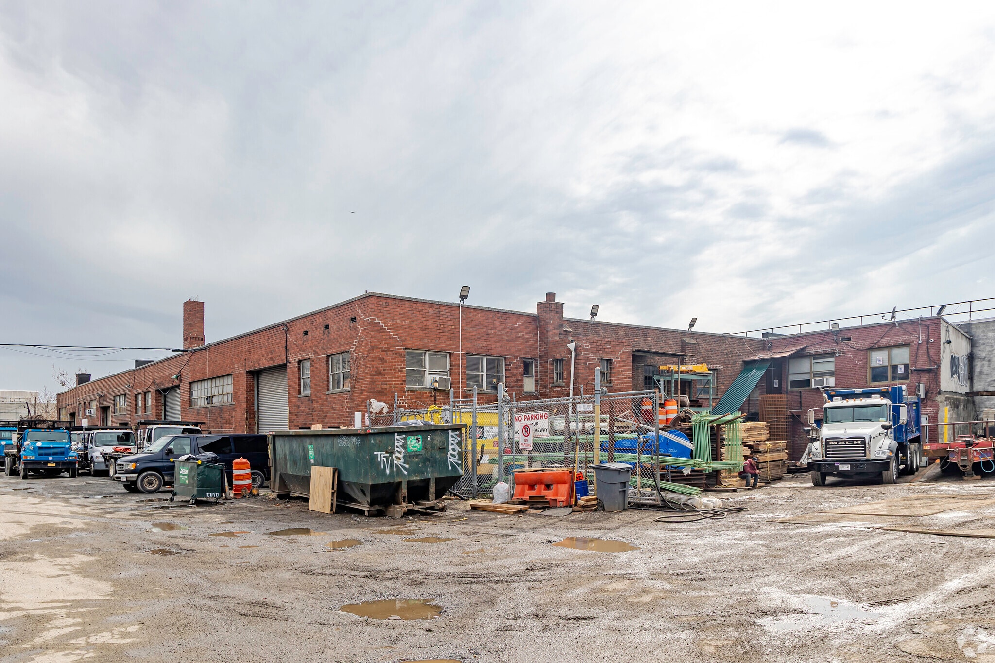 945-975 Close Ave, Bronx, NY for lease Primary Photo- Image 1 of 13