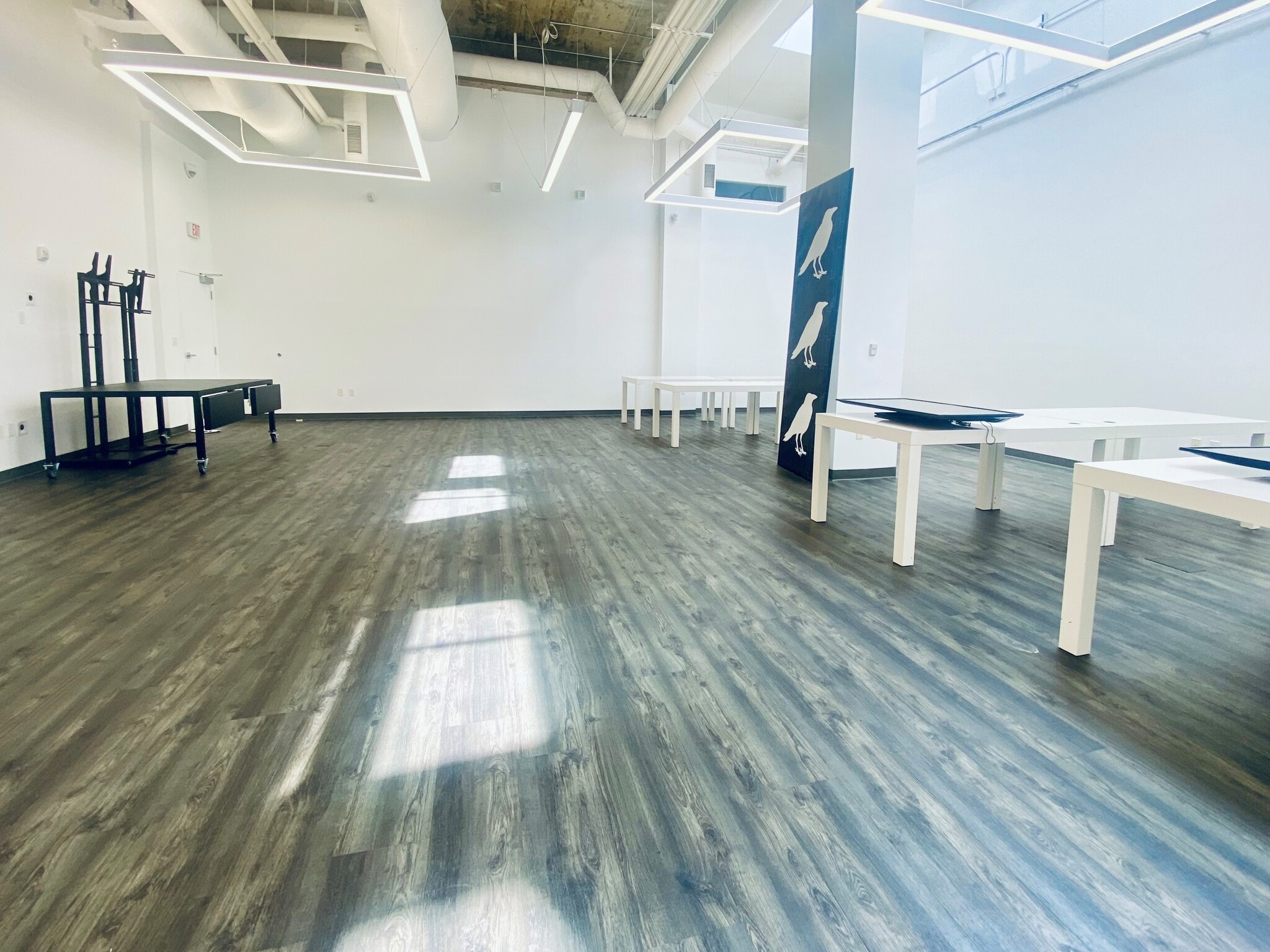 6565 W Sunset Blvd, Hollywood, CA for lease Interior Photo- Image 1 of 6