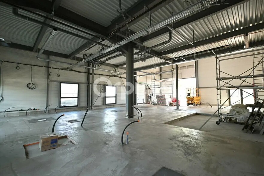 Flex in Rillieux-la-Pape for sale - Interior Photo - Image 1 of 5