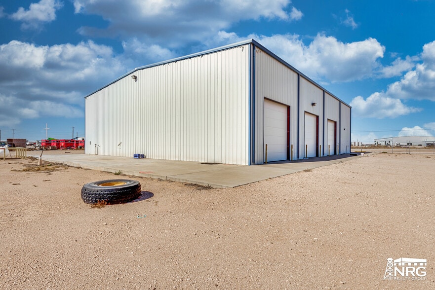 9215 W County Road 127, Midland, TX for lease - Building Photo - Image 3 of 16
