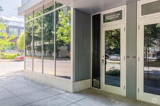 1323 NW 16th Ave, Portland, OR for lease Interior Photo- Image 1 of 5