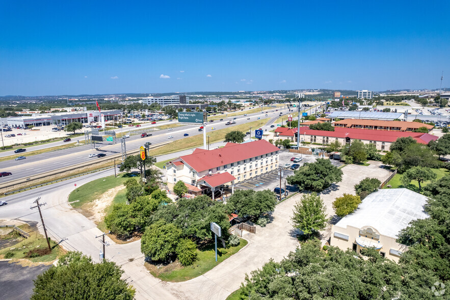 5319 Casa Bella, San Antonio, TX for sale - Building Photo - Image 3 of 3