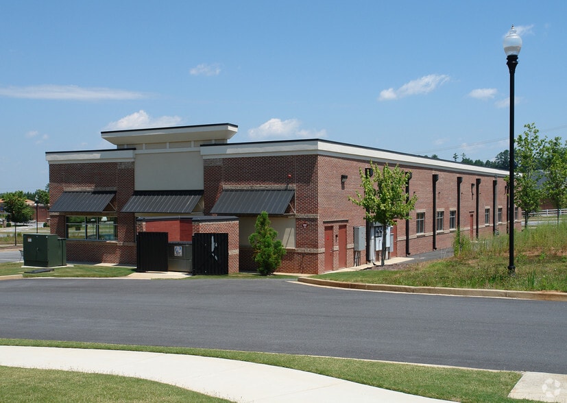 13190 Highway 92, Woodstock, GA for lease - Building Photo - Image 2 of 16