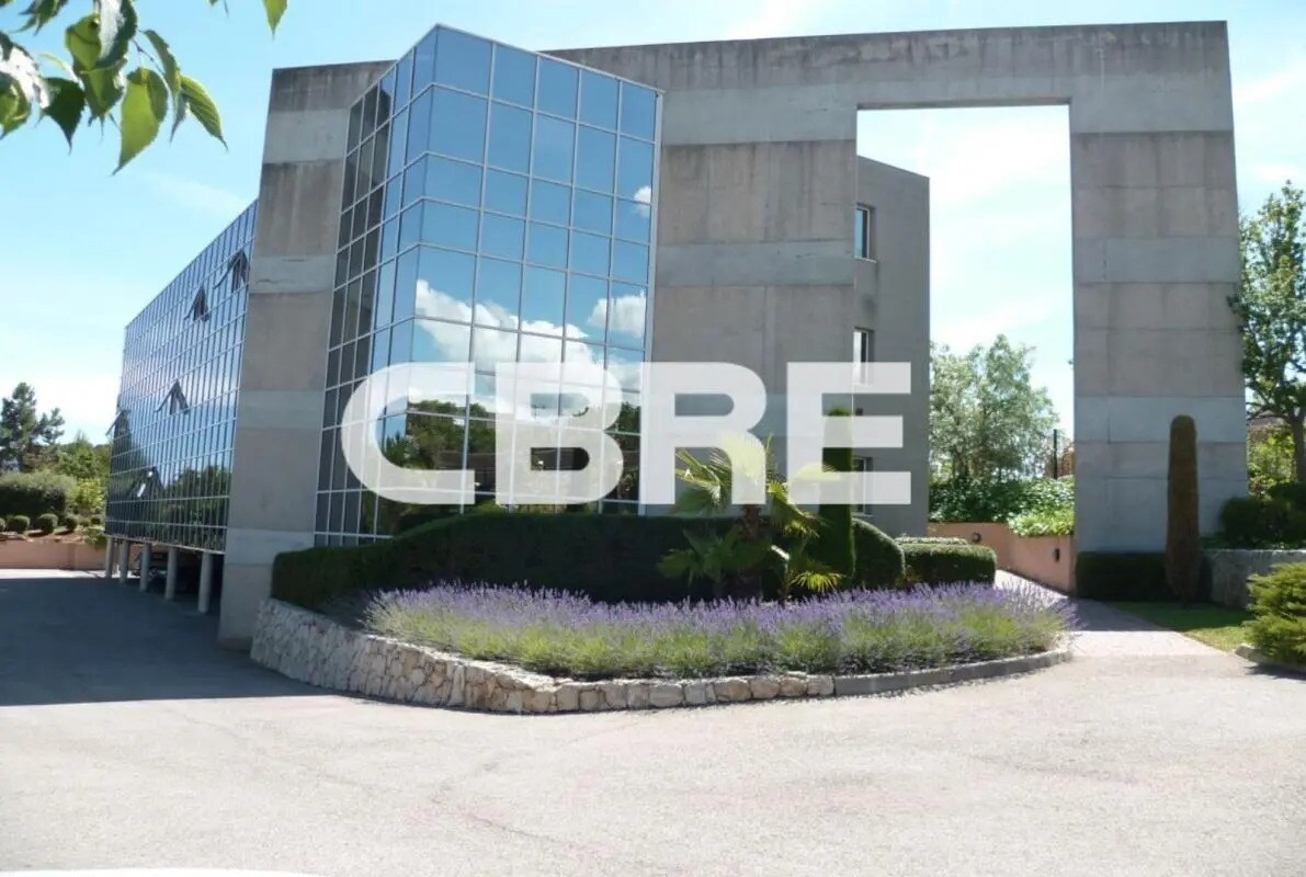 Office in SOPHIA ANTIPOLIS for lease Building Photo- Image 1 of 14