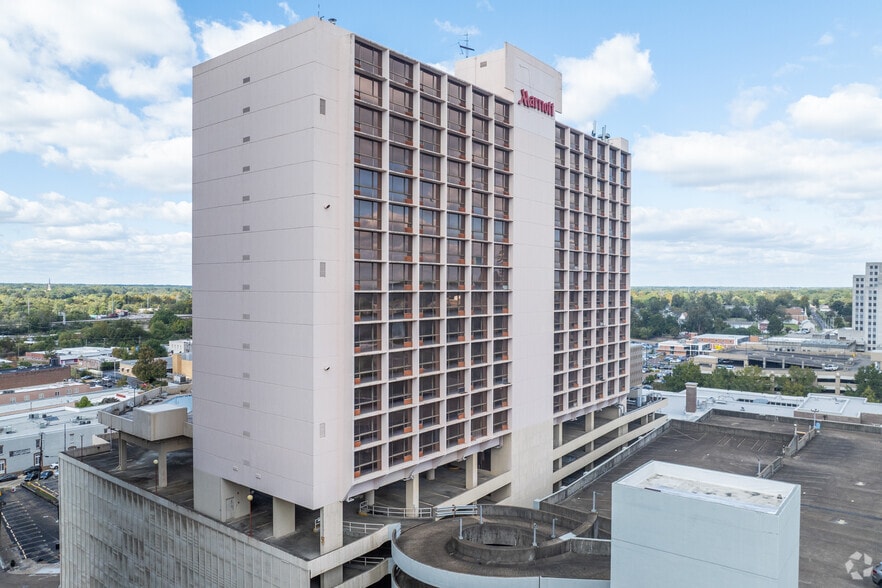 200 E Amite St, Jackson, MS for sale - Building Photo - Image 1 of 22