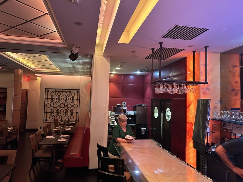 2280 US Highway 9, Old Bridge, NJ for lease - Interior Photo - Image 3 of 5