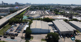 5411 Renwick Dr, Houston TX - Warehouse