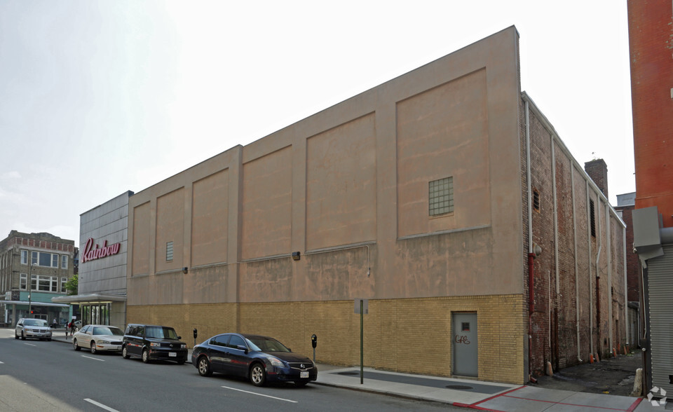 301 E Broad St, Richmond, VA for lease - Building Photo - Image 2 of 4