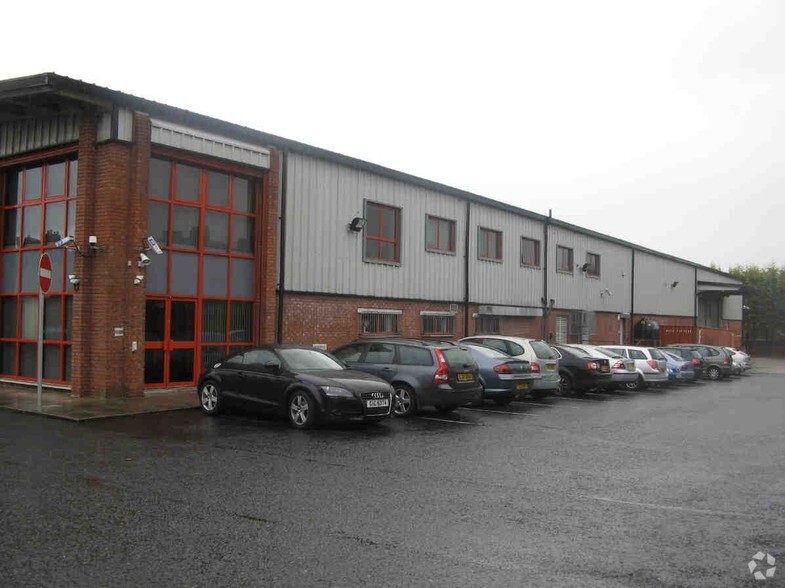 1-5 Redcar St, Belfast for lease - Building Photo - Image 1 of 7