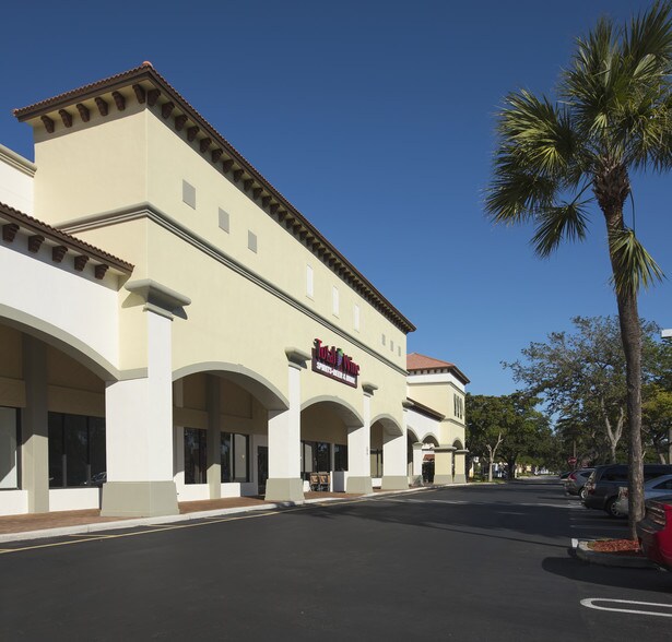 2321-2355 N University Dr, Coral Springs, FL for lease - Building Photo - Image 1 of 2