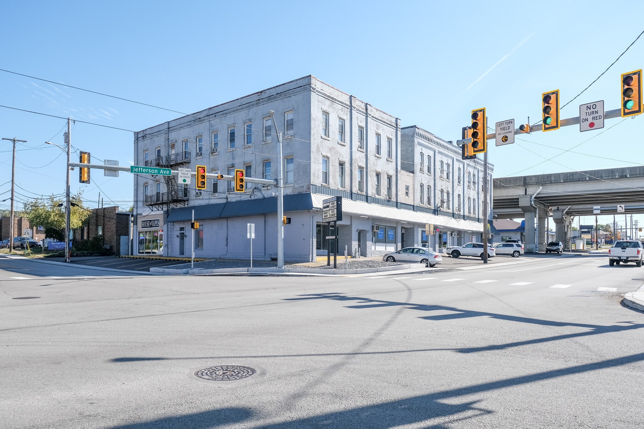 980-998 Jefferson Ave, Washington, PA for lease Building Photo- Image 1 of 4