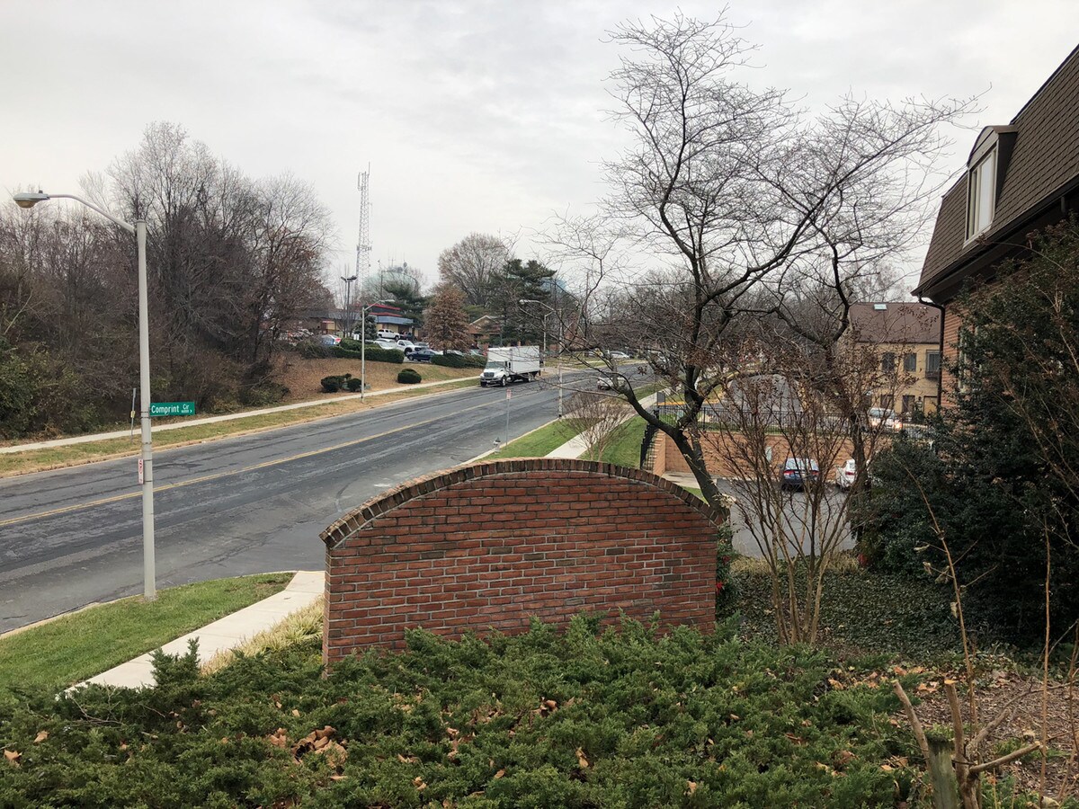 View Photo