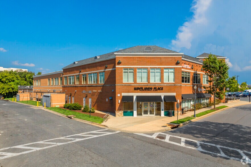 60-82 Market St, Gaithersburg, MD for lease - Building Photo - Image 2 of 4