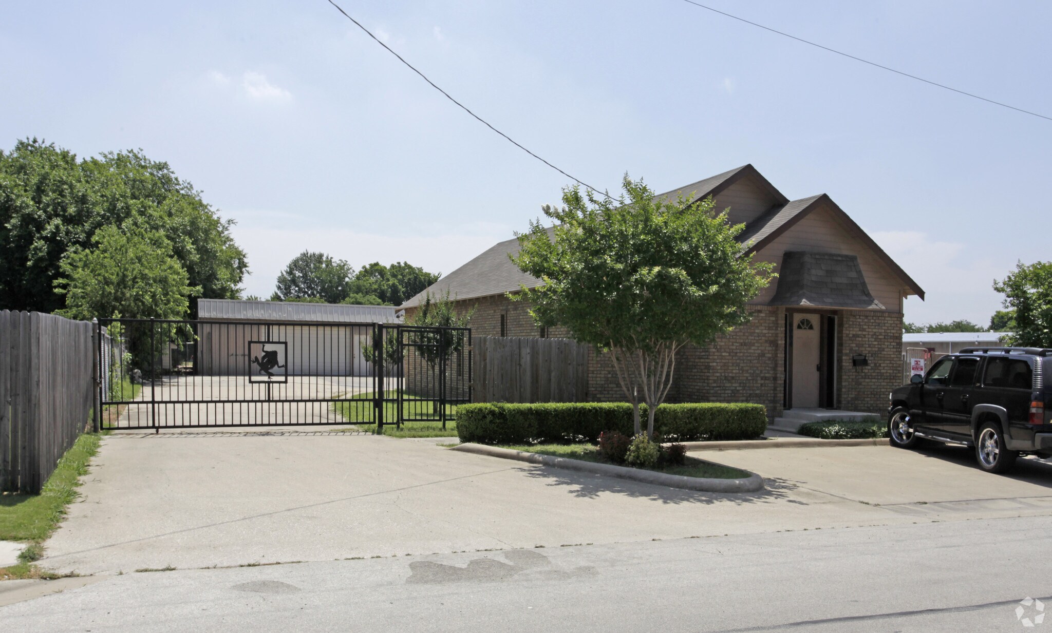 6004 Plum St, Watauga, TX for sale Primary Photo- Image 1 of 1