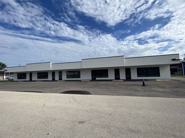 30-40 Mildred Dr, Fort Myers, FL for lease - Building Photo - Image 2 of 6