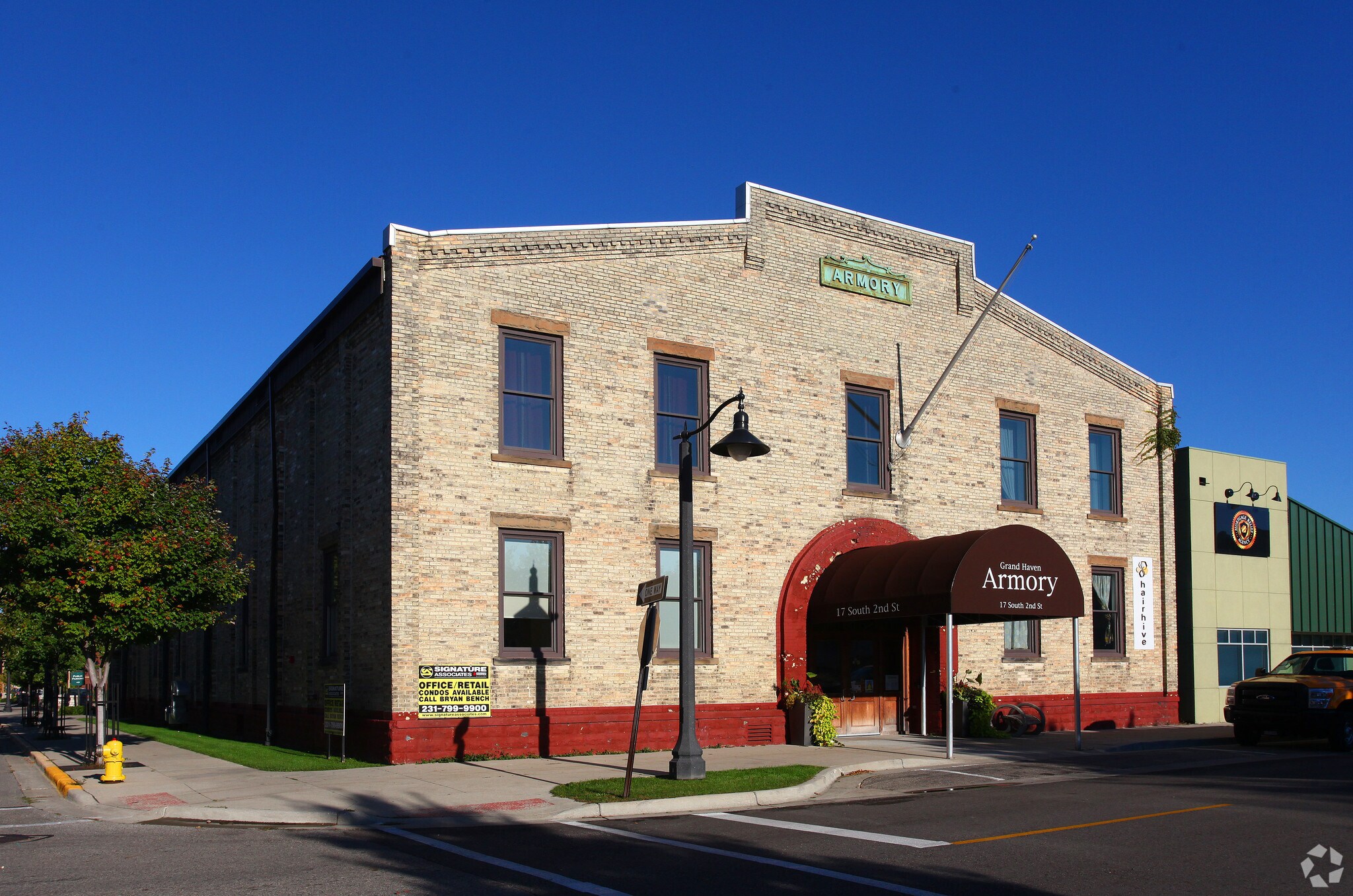 17 S 2nd St, Grand Haven, MI for sale Primary Photo- Image 1 of 1