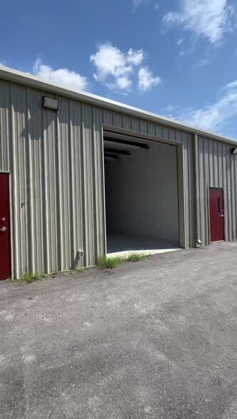 4535 SE 100th Pl, Belleview, FL for lease - Commercial Listing Video - Image 2 of 17