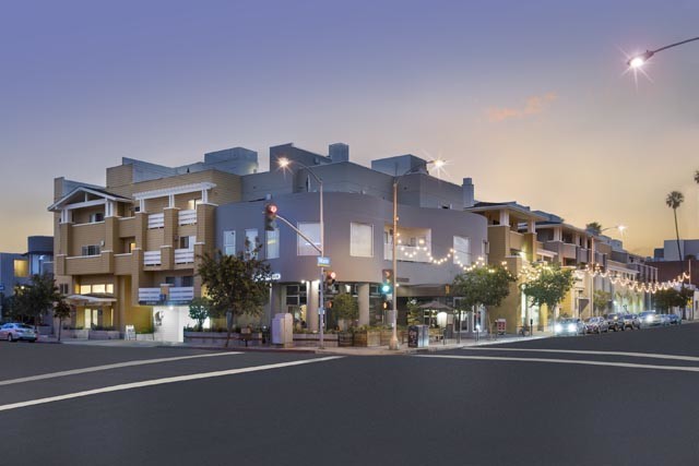 2000 Main St, Santa Monica, CA for lease - Building Photo - Image 1 of 10