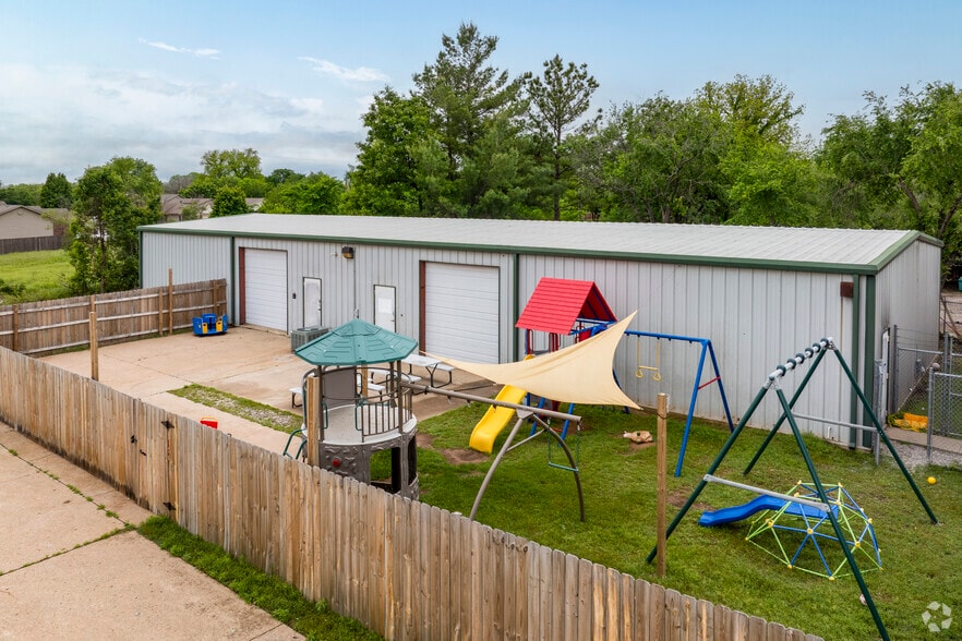 13290 S 80th East Ave, Bixby, OK for lease - Primary Photo - Image 1 of 12