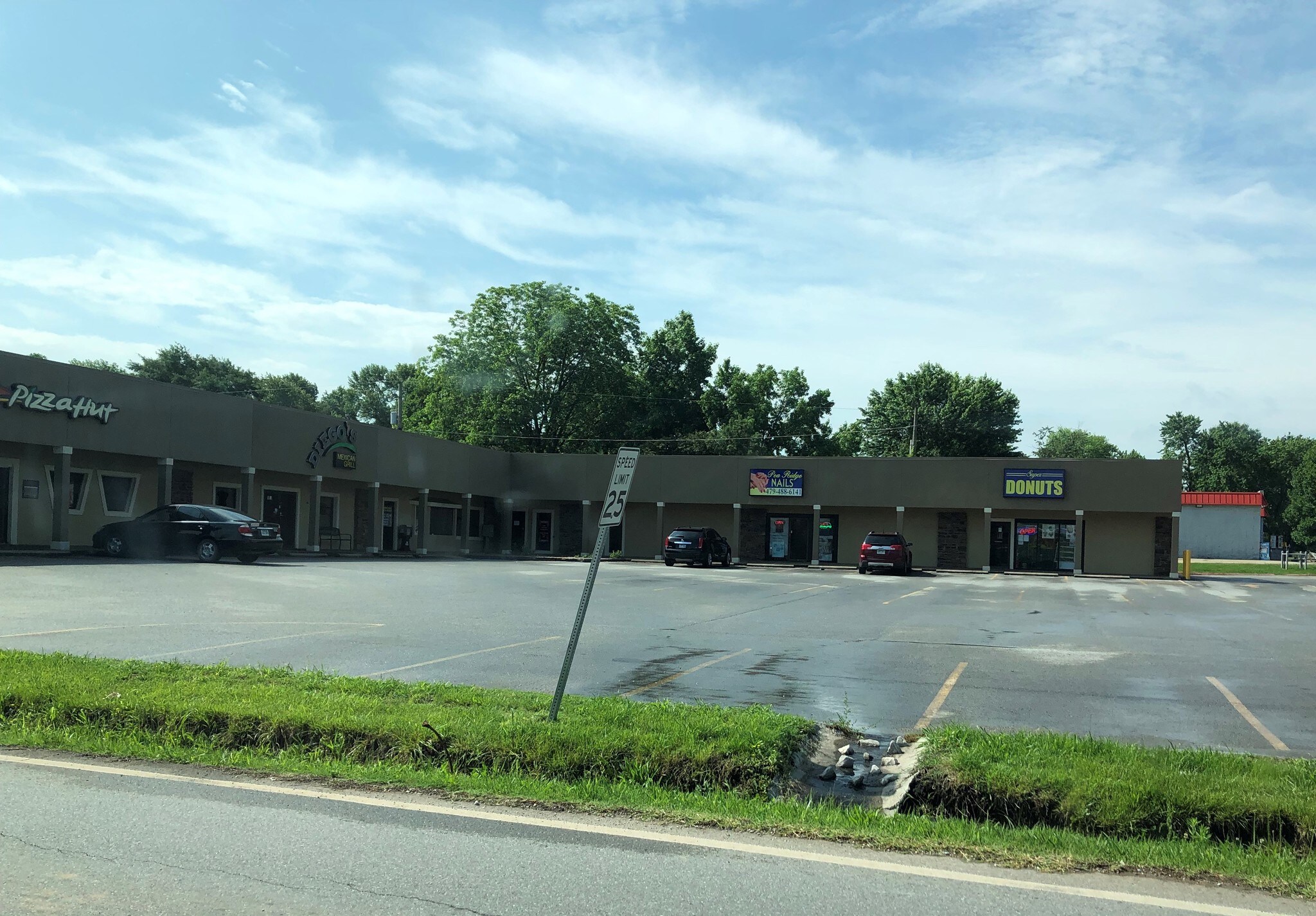 150 S Curtis Ave, Pea Ridge, AR, 72751 Office/Retail Space For Lease