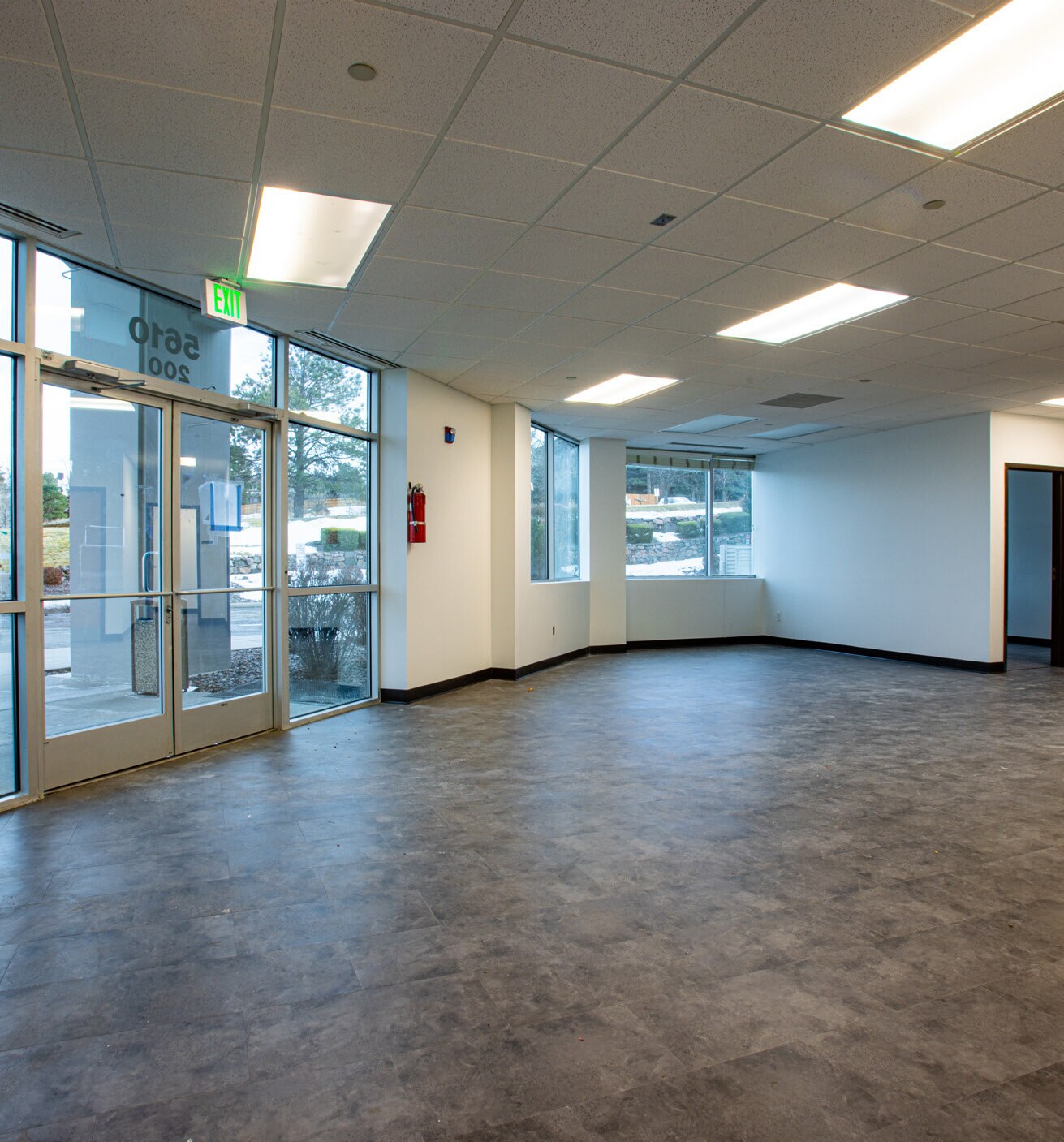 5610 Ward Rd, Arvada, CO for lease Lobby- Image 1 of 3